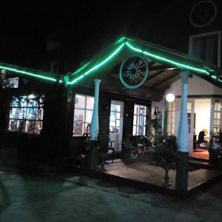 Eeescart Resort Nuwaraeliya นูวาราเอลิยา ภายนอก รูปภาพ